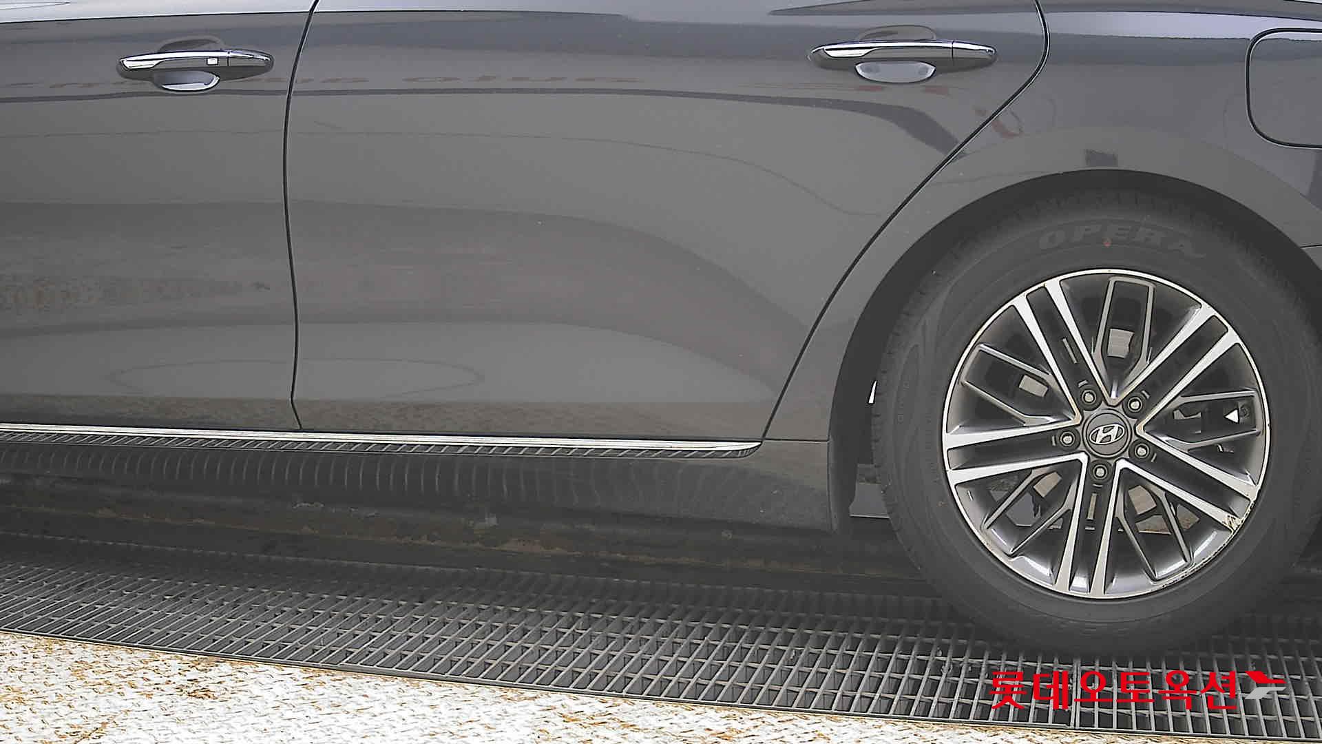 Hyundai Grandeur 2018 - Image 26