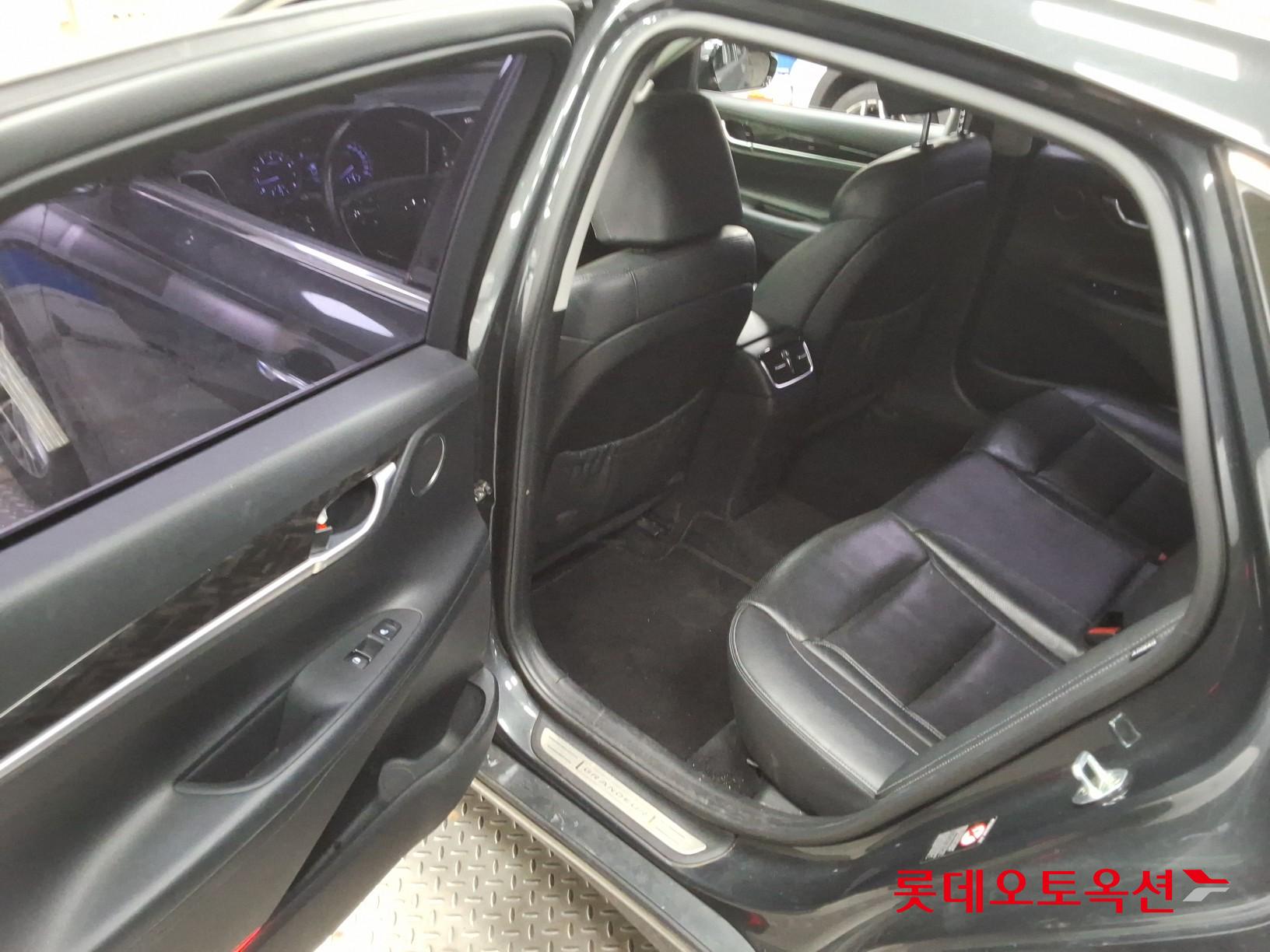 Hyundai Grandeur 2018 - Image 37