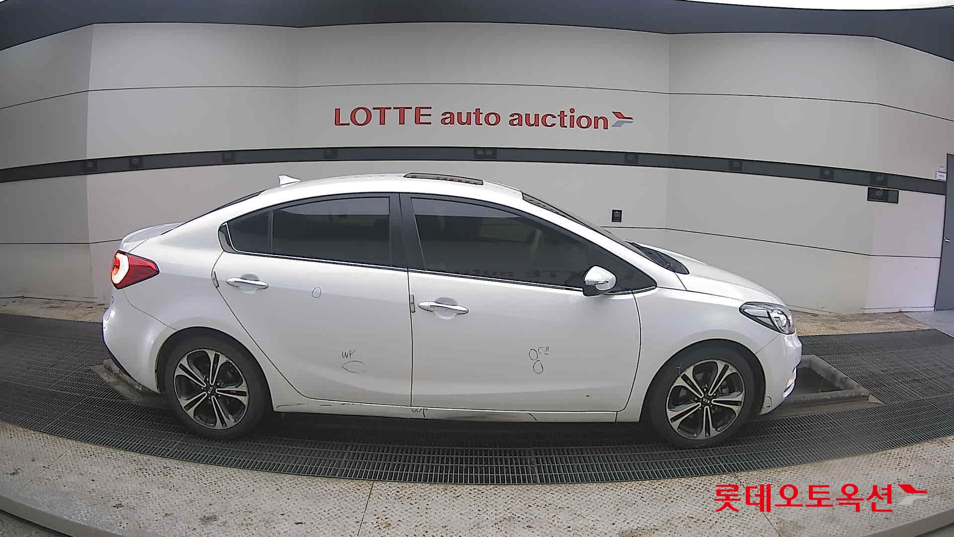 Kia K3 2015 - Image 21