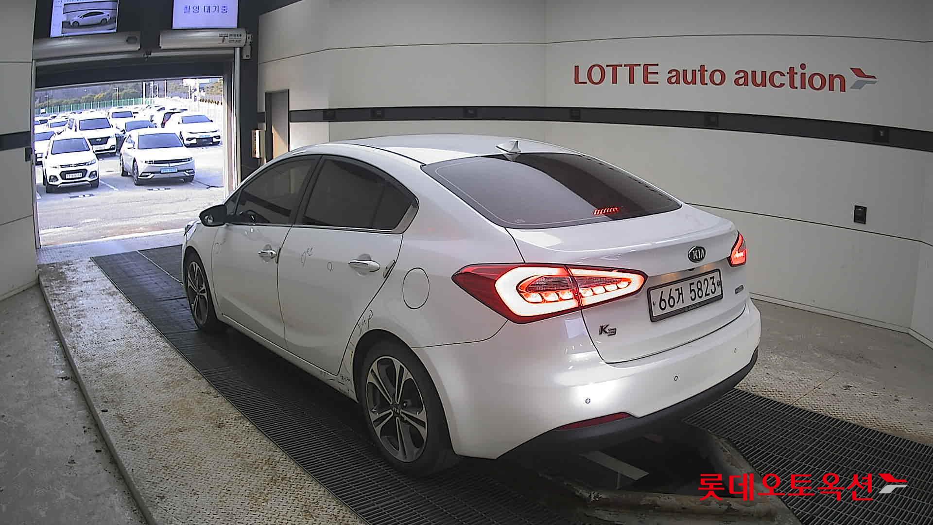 Kia K3 2015 - Image 4