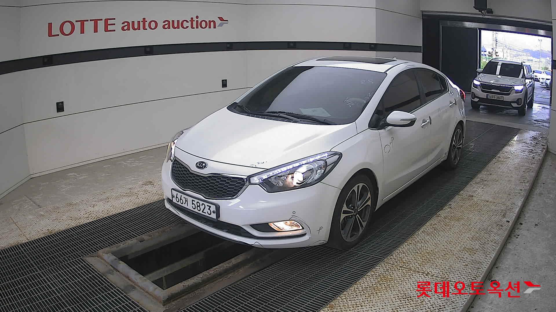 Kia K3 2015 - Image 3