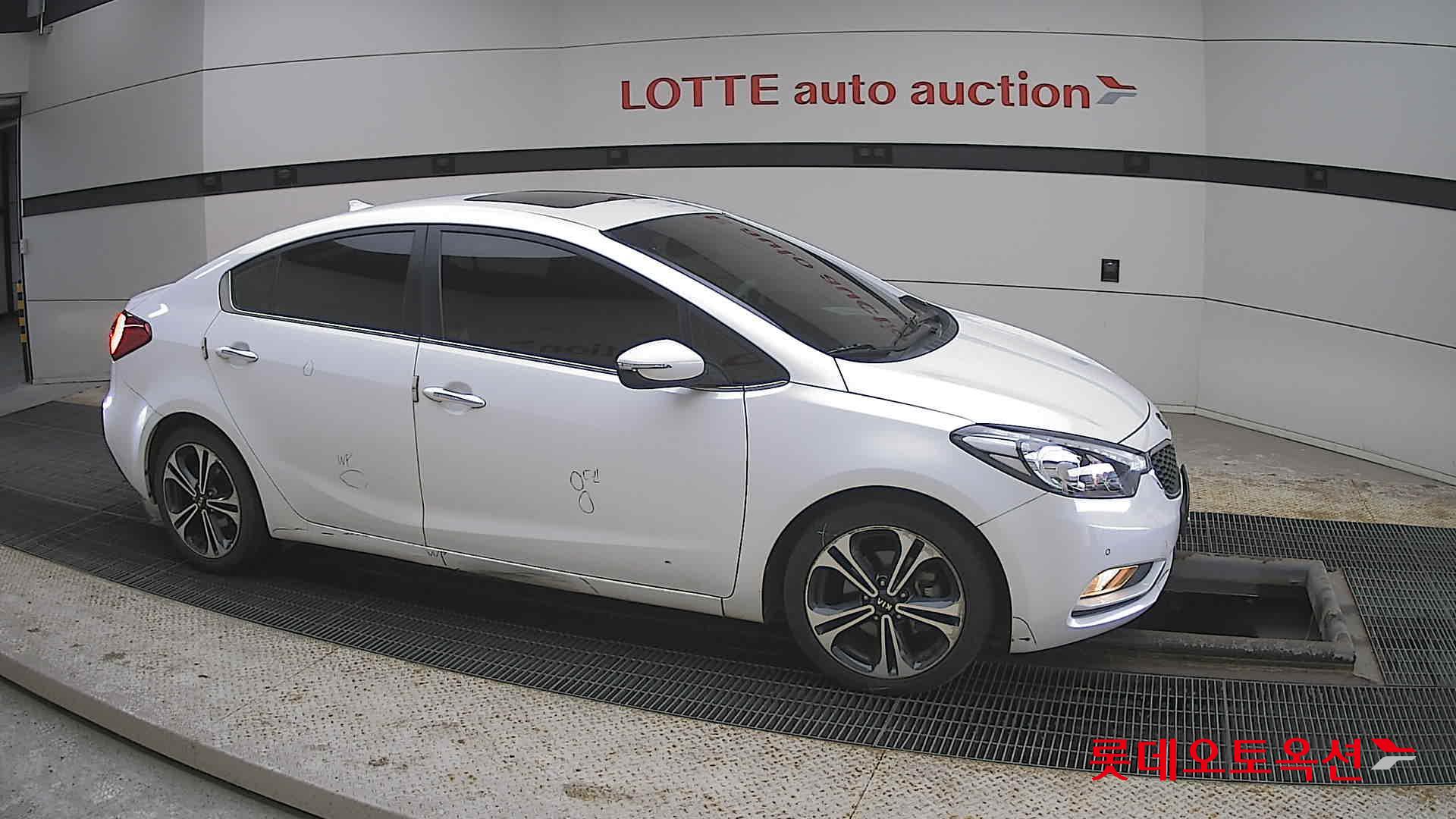 Kia K3 2015 - Image 22