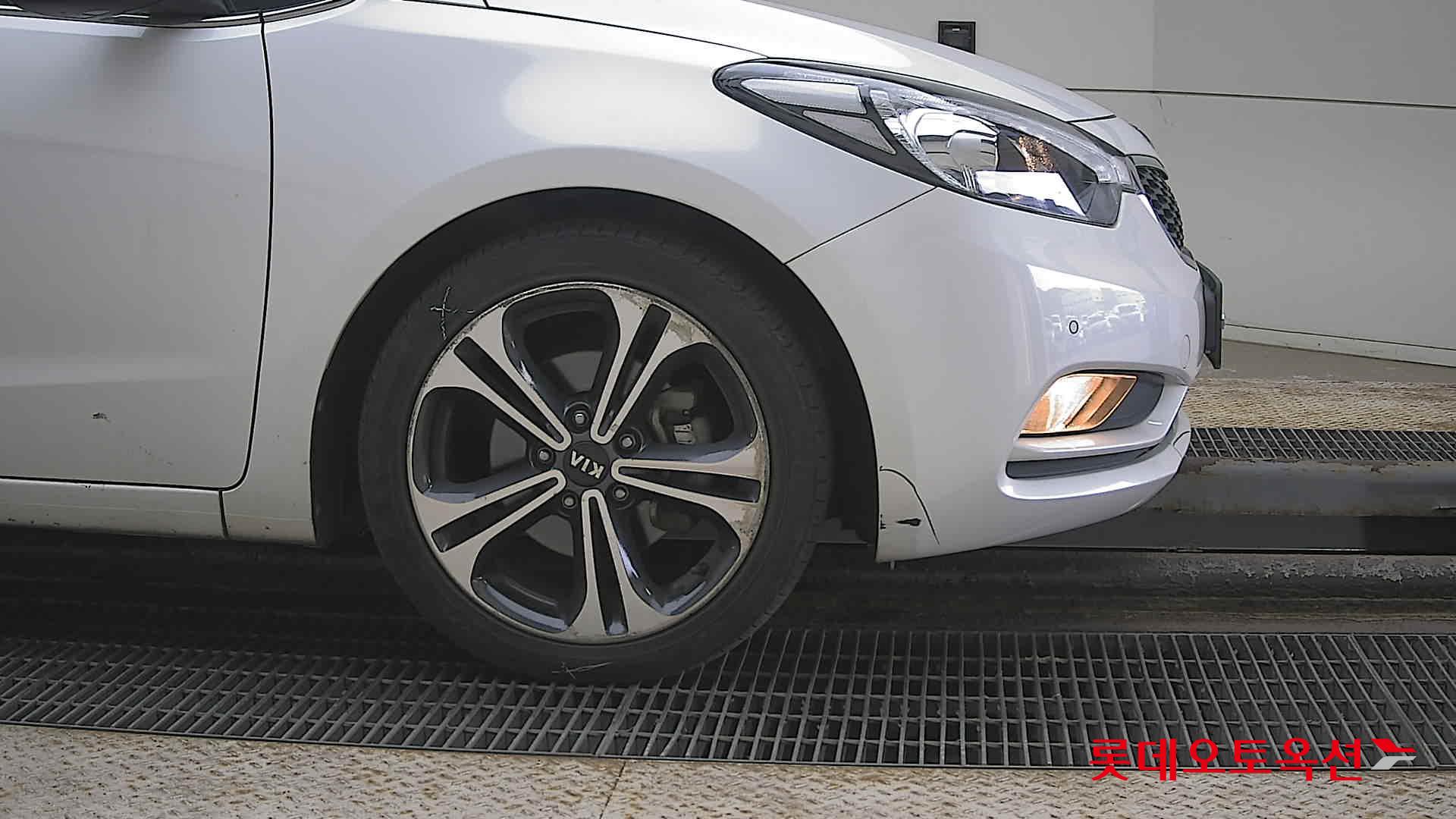 Kia K3 2015 - Image 27