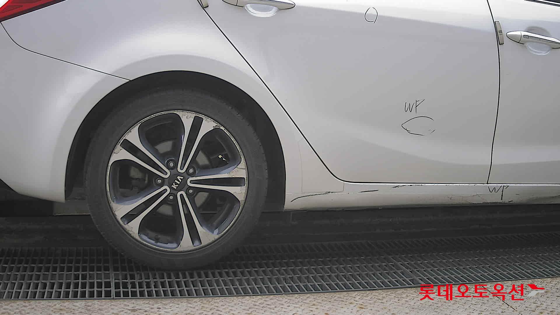 Kia K3 2015 - Image 28