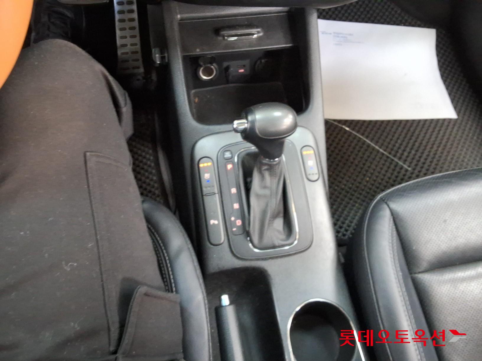 Kia K3 2015 - Image 33