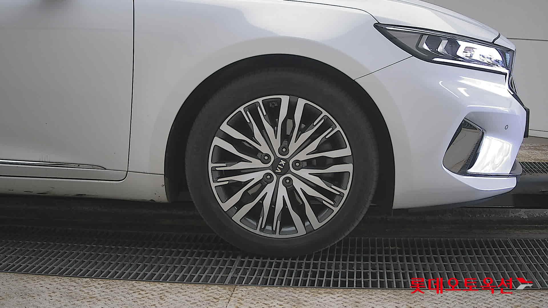 Kia K7 2020 - Image 27