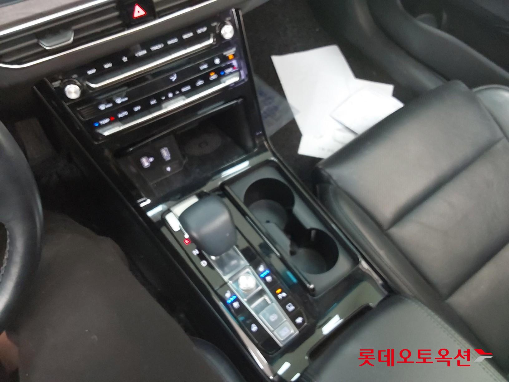 Kia K7 2020 - Image 34