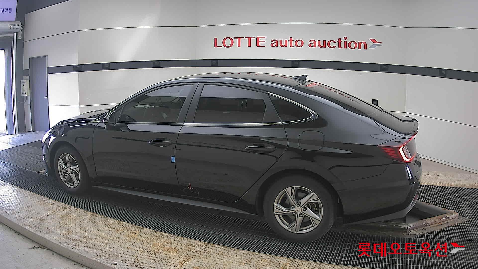 هيونداي سوناتا 2022 - صورة 14