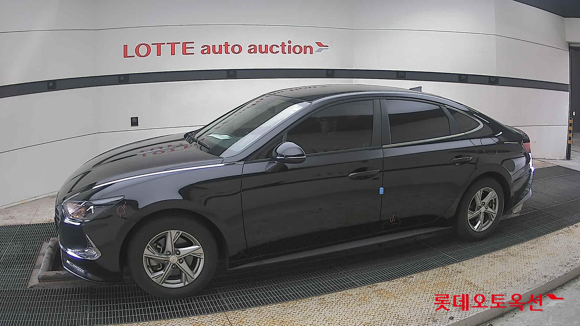 هيونداي سوناتا 2022 - صورة 12