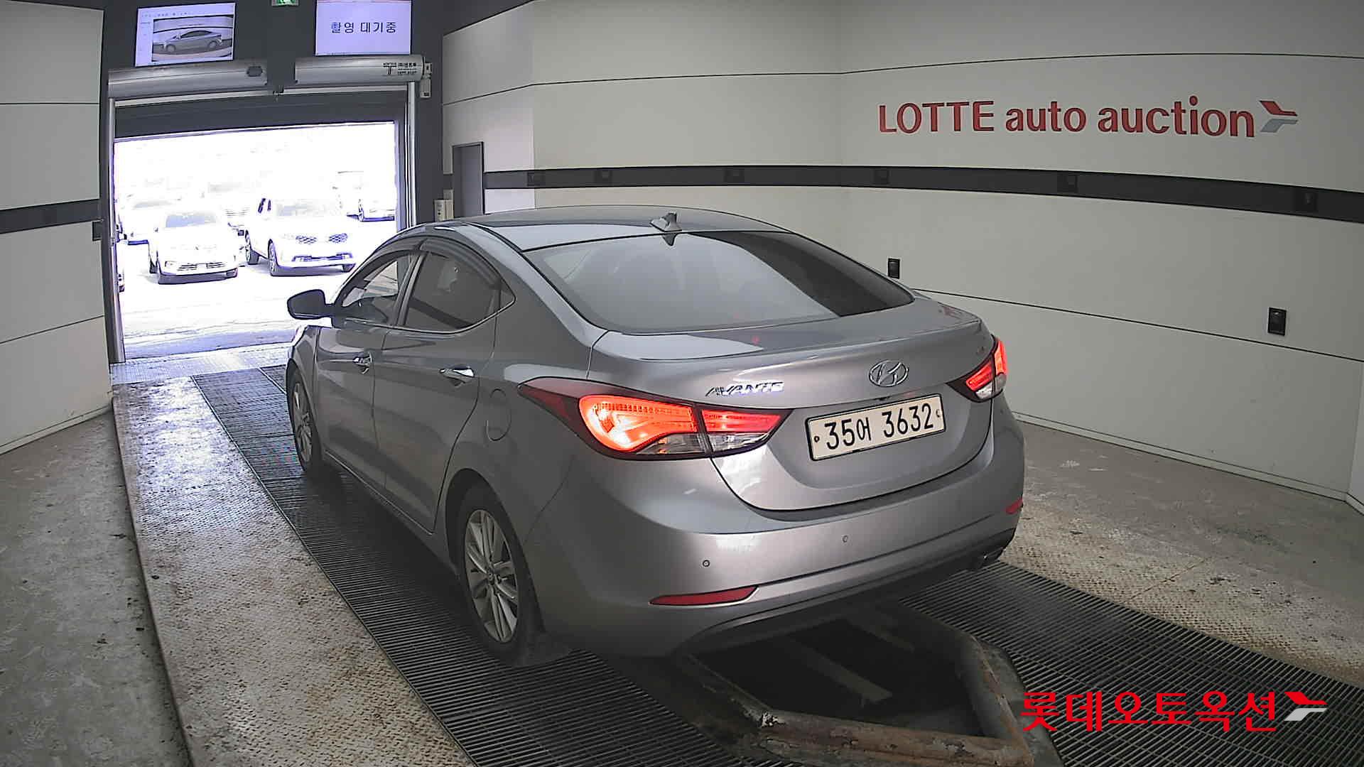 هيونداي إلانترا 2015 - صورة 16