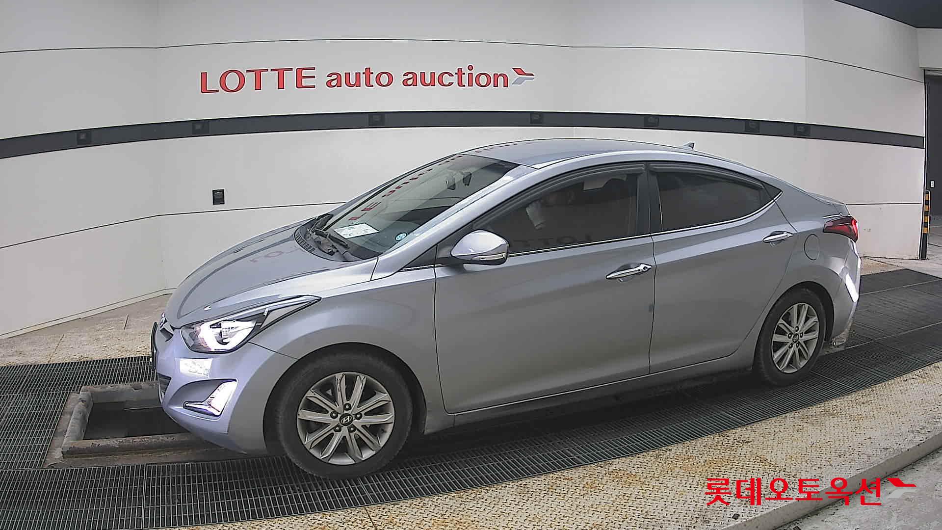 هيونداي إلانترا 2015 - صورة 12