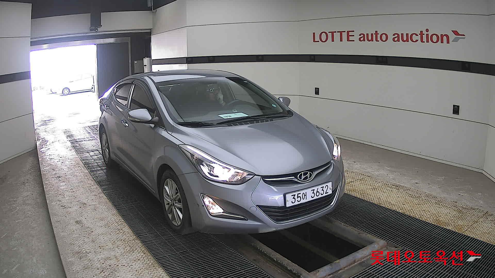 هيونداي إلانترا 2015 - صورة 24