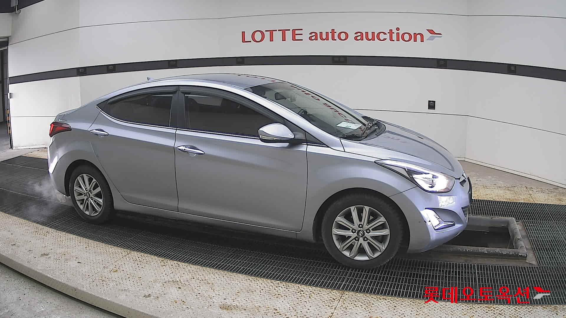 هيونداي إلانترا 2015 - صورة 22