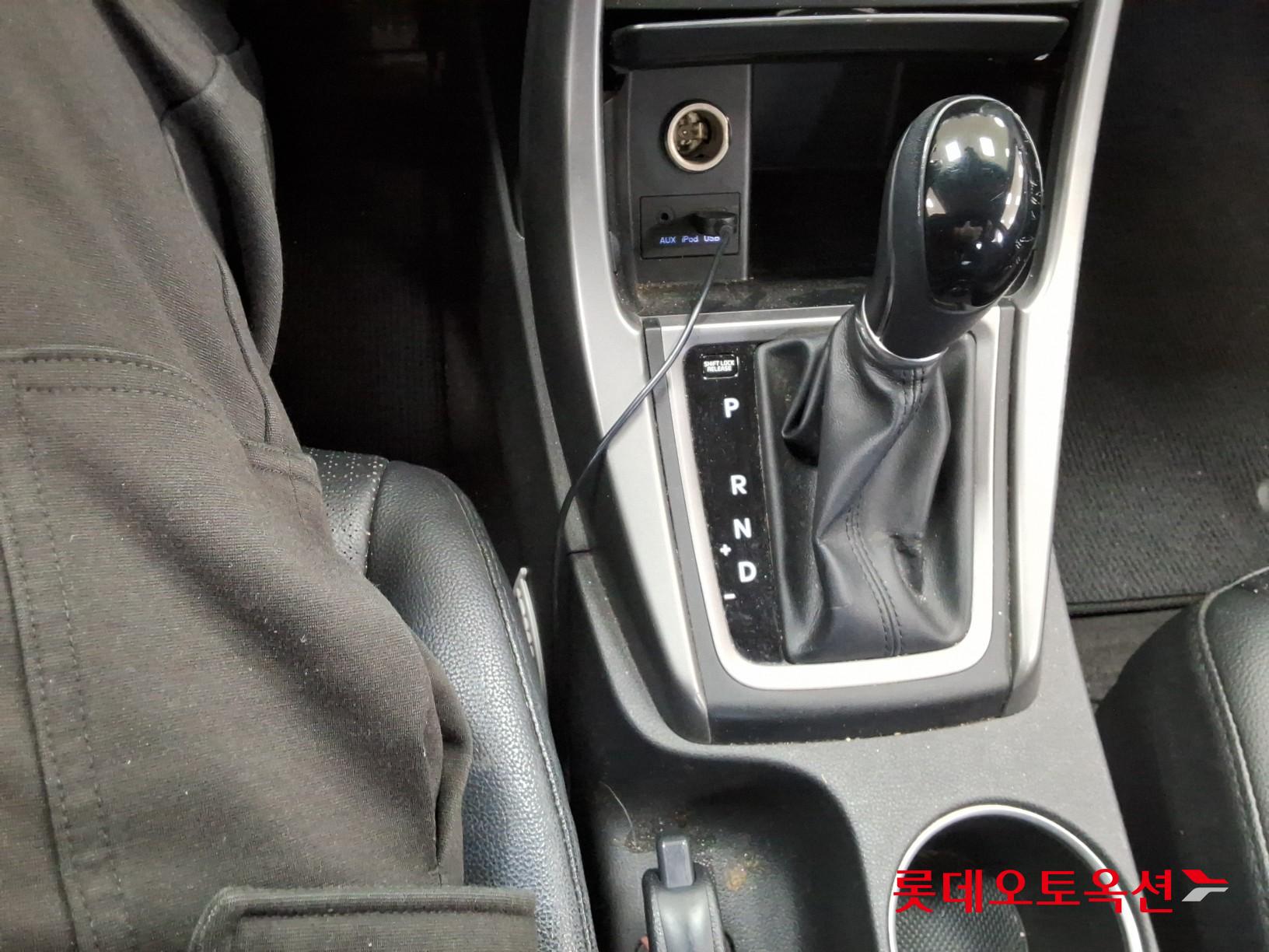 هيونداي إلانترا 2015 - صورة 34