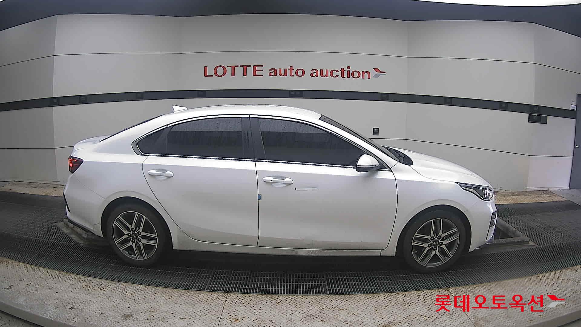 Kia K3 2020 Белый из Кореи, фото 3