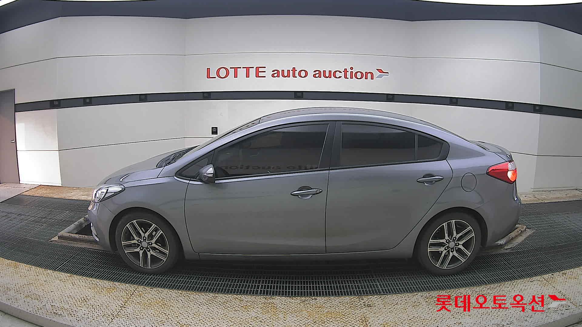 كيا K3 2014 - صورة 13