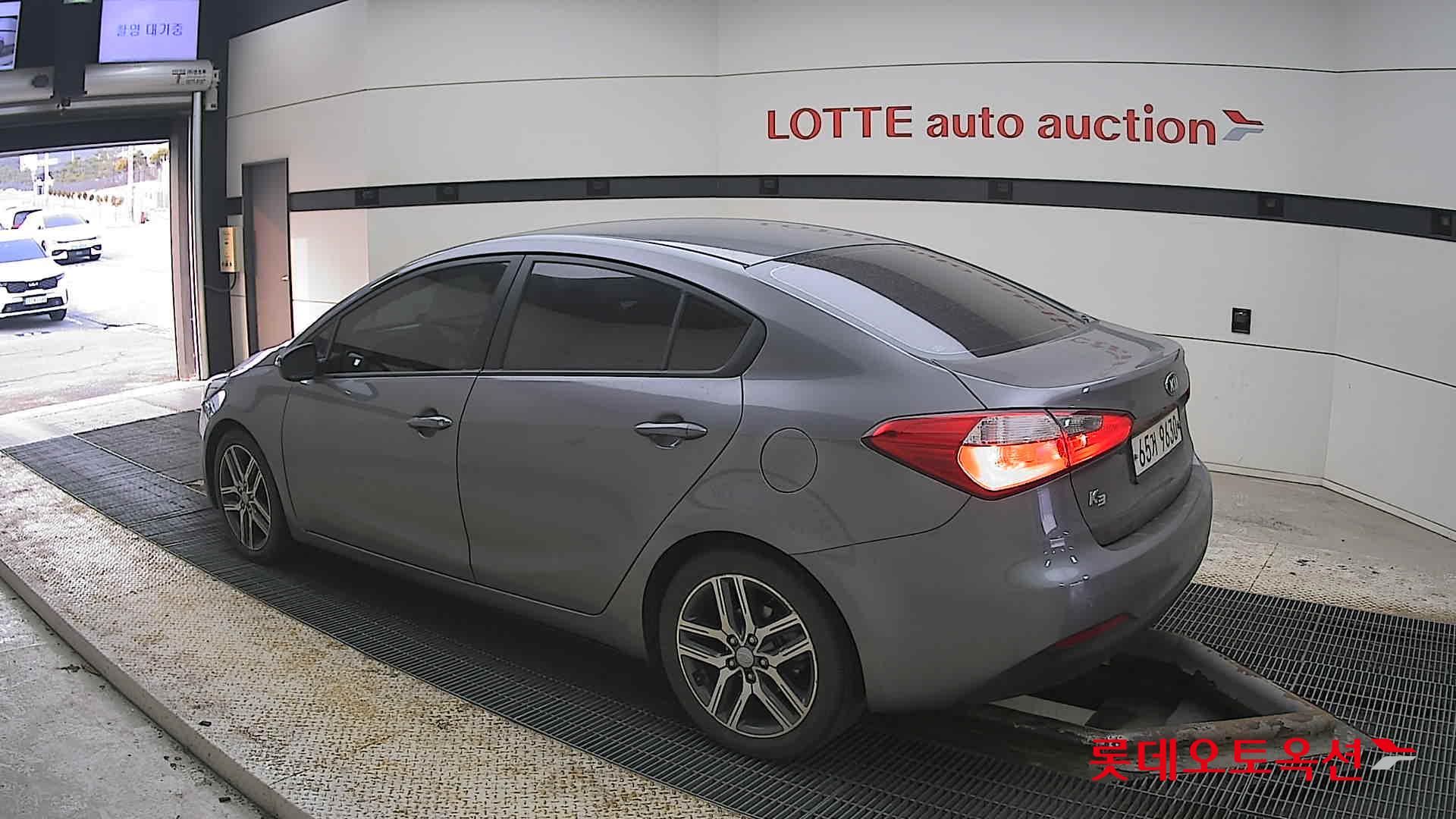 كيا K3 2014 - صورة 15