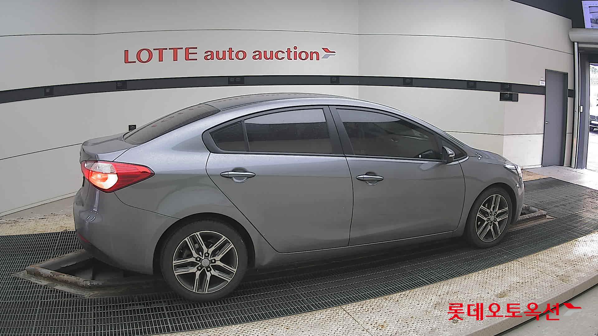 كيا K3 2014 - صورة 20