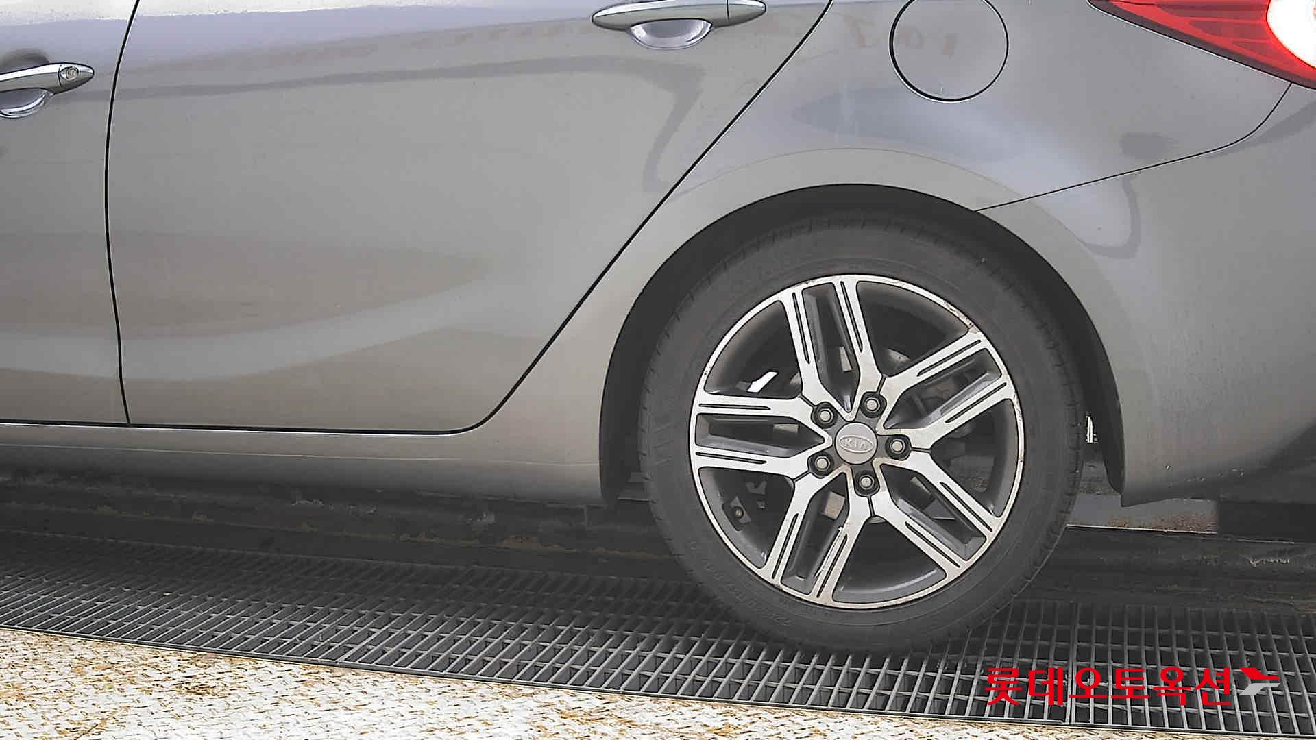 كيا K3 2014 - صورة 26