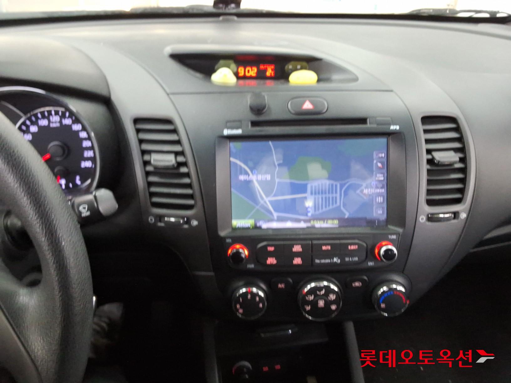 كيا K3 2014 - صورة 32