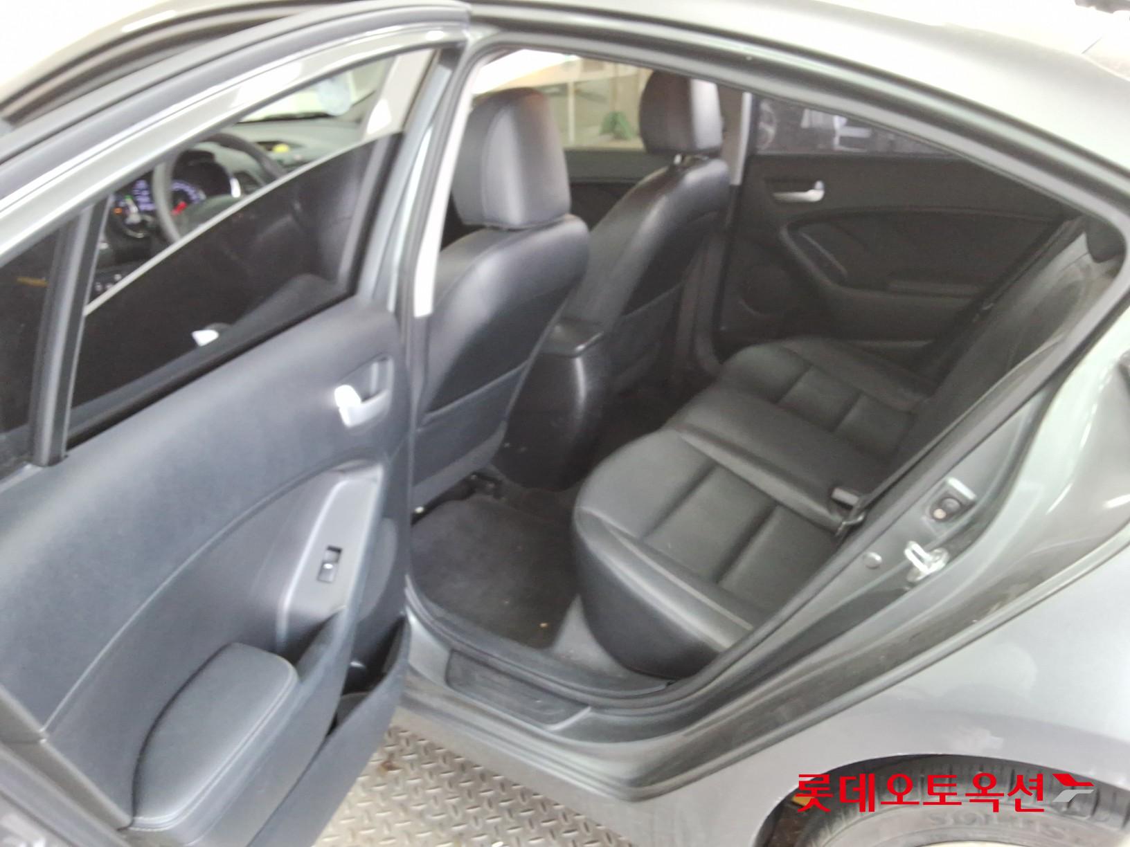 كيا K3 2014 - صورة 37