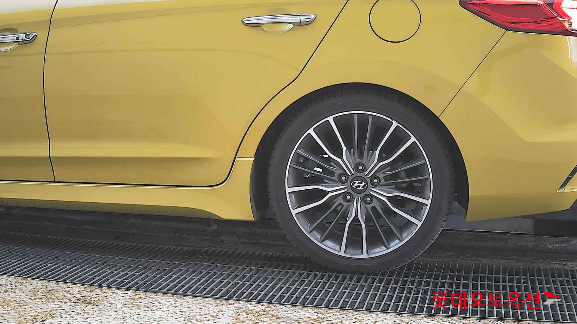 현대자동차 아반떼 2017 - 이미지 26