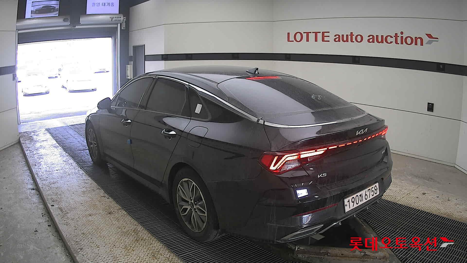 كيا K5 2023 - صورة 4