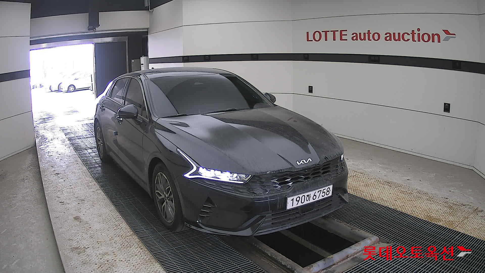 كيا K5 2023 - صورة 24