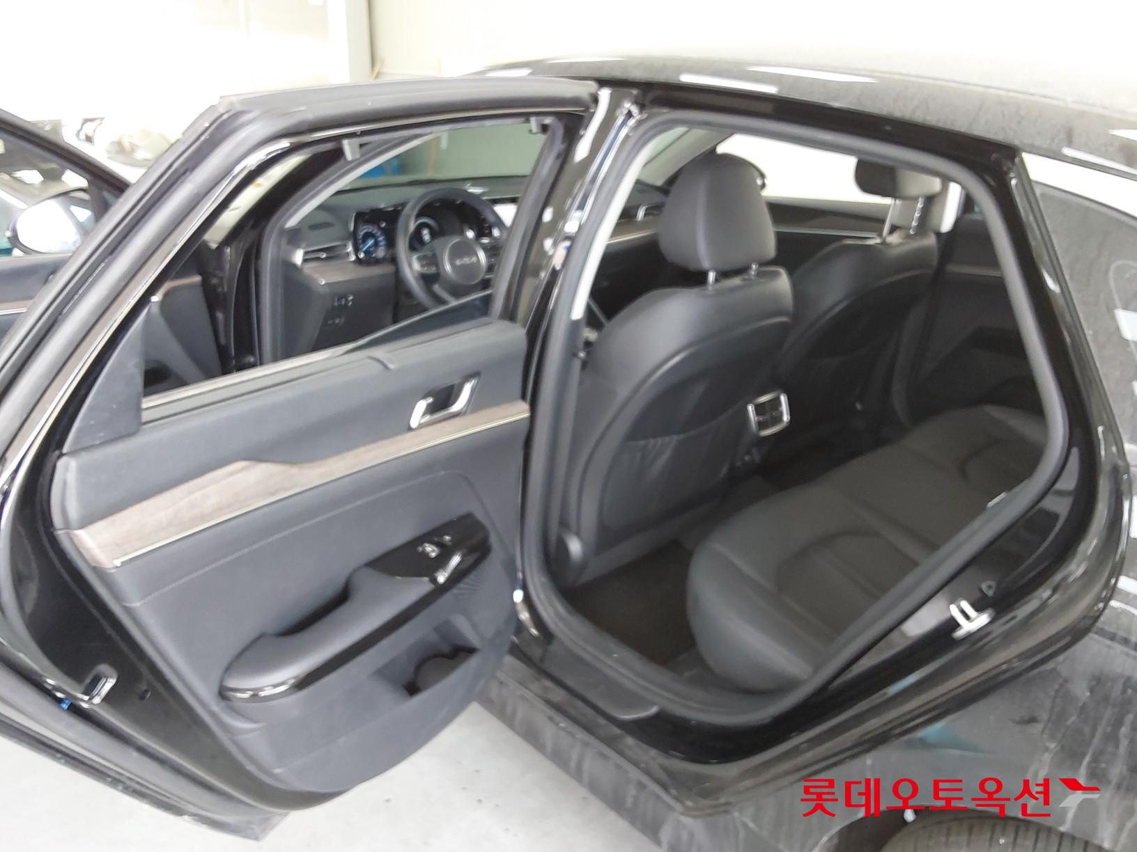 كيا K5 2023 - صورة 37