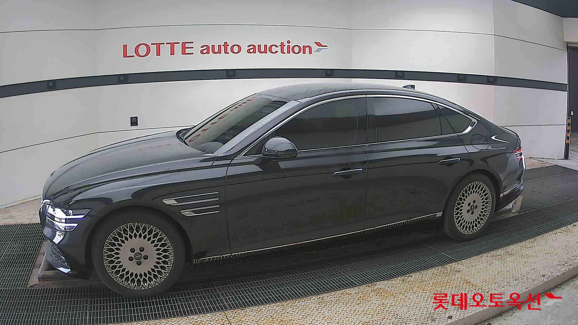 جينيسيس G80 2022 - صورة 12