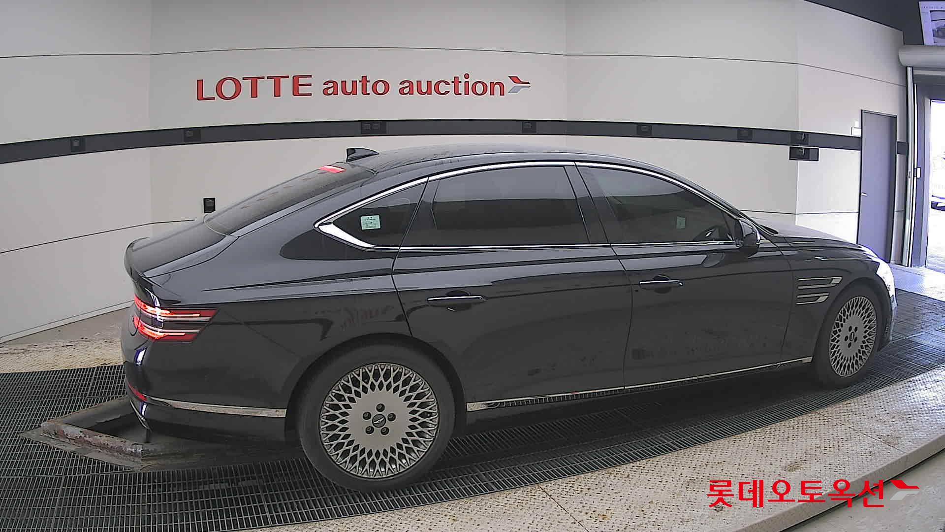 جينيسيس G80 2022 - صورة 20