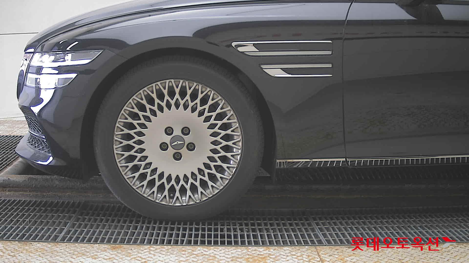 جينيسيس G80 2022 - صورة 25