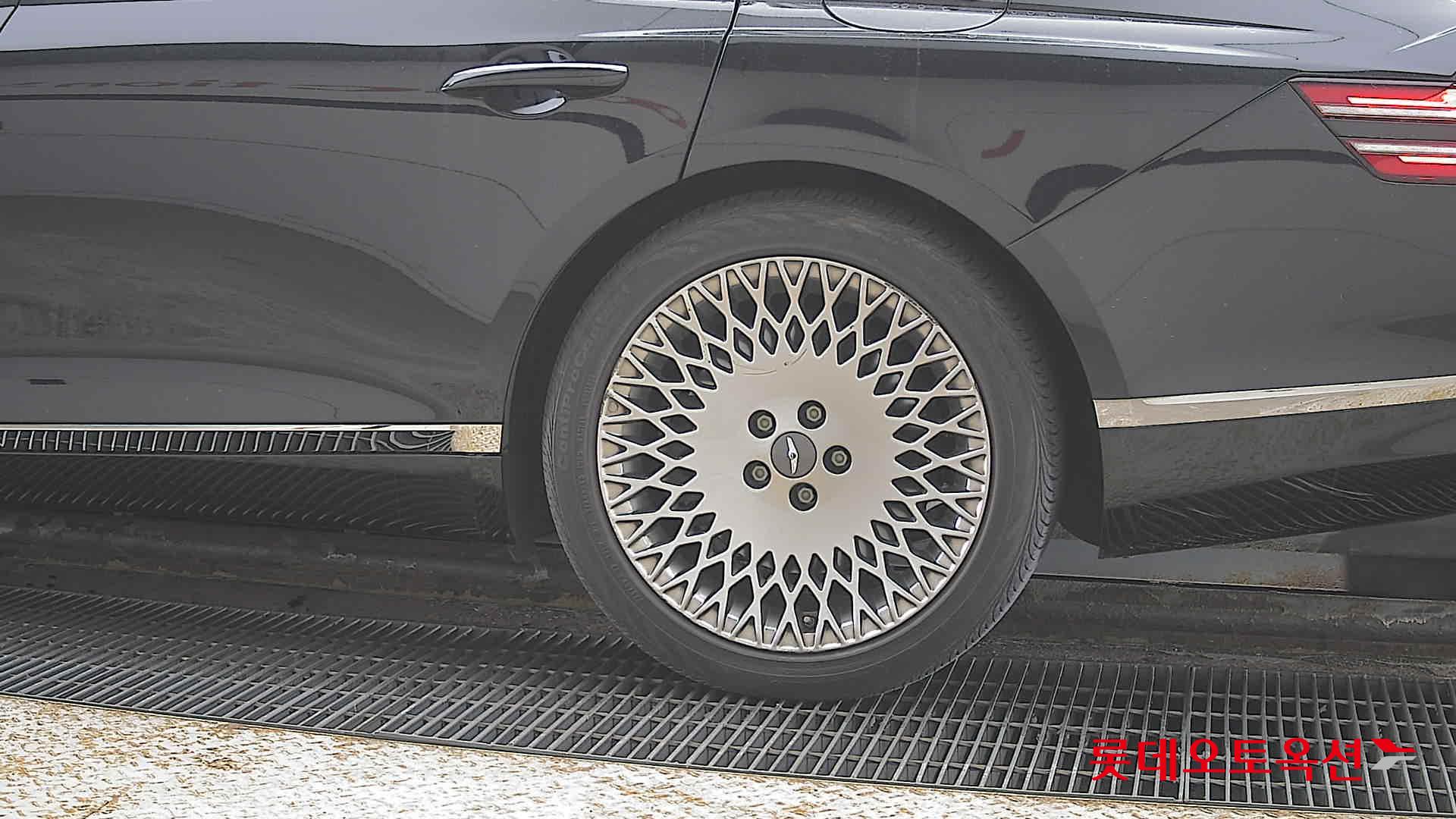 جينيسيس G80 2022 - صورة 26