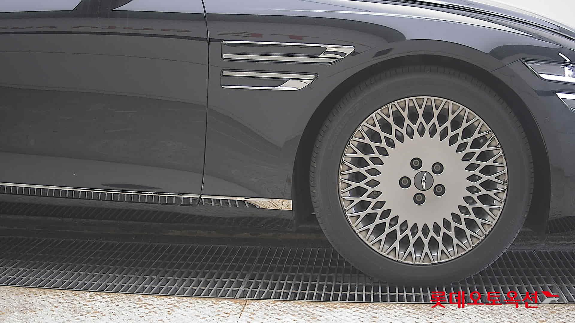 جينيسيس G80 2022 - صورة 27