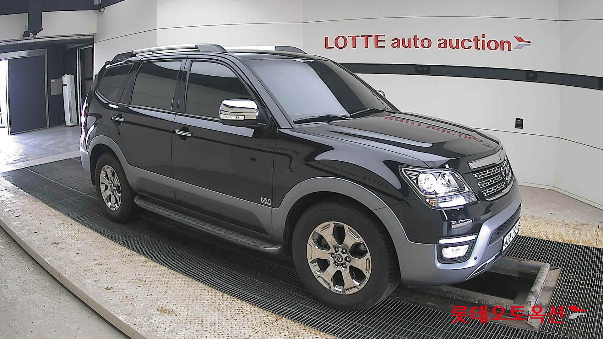 Kia Mohave - 23