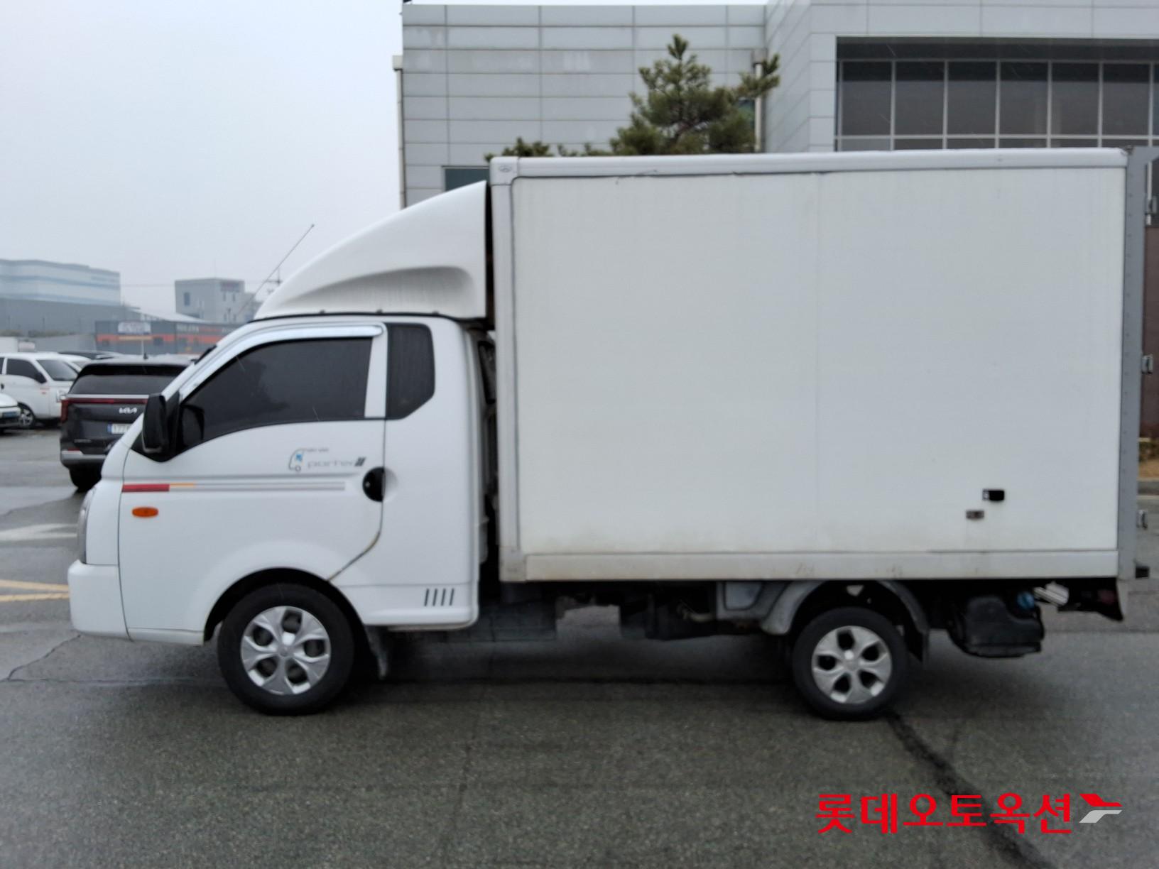 Hyundai Porter II built-in tower car 2022 Белый из Кореи, фото 4
