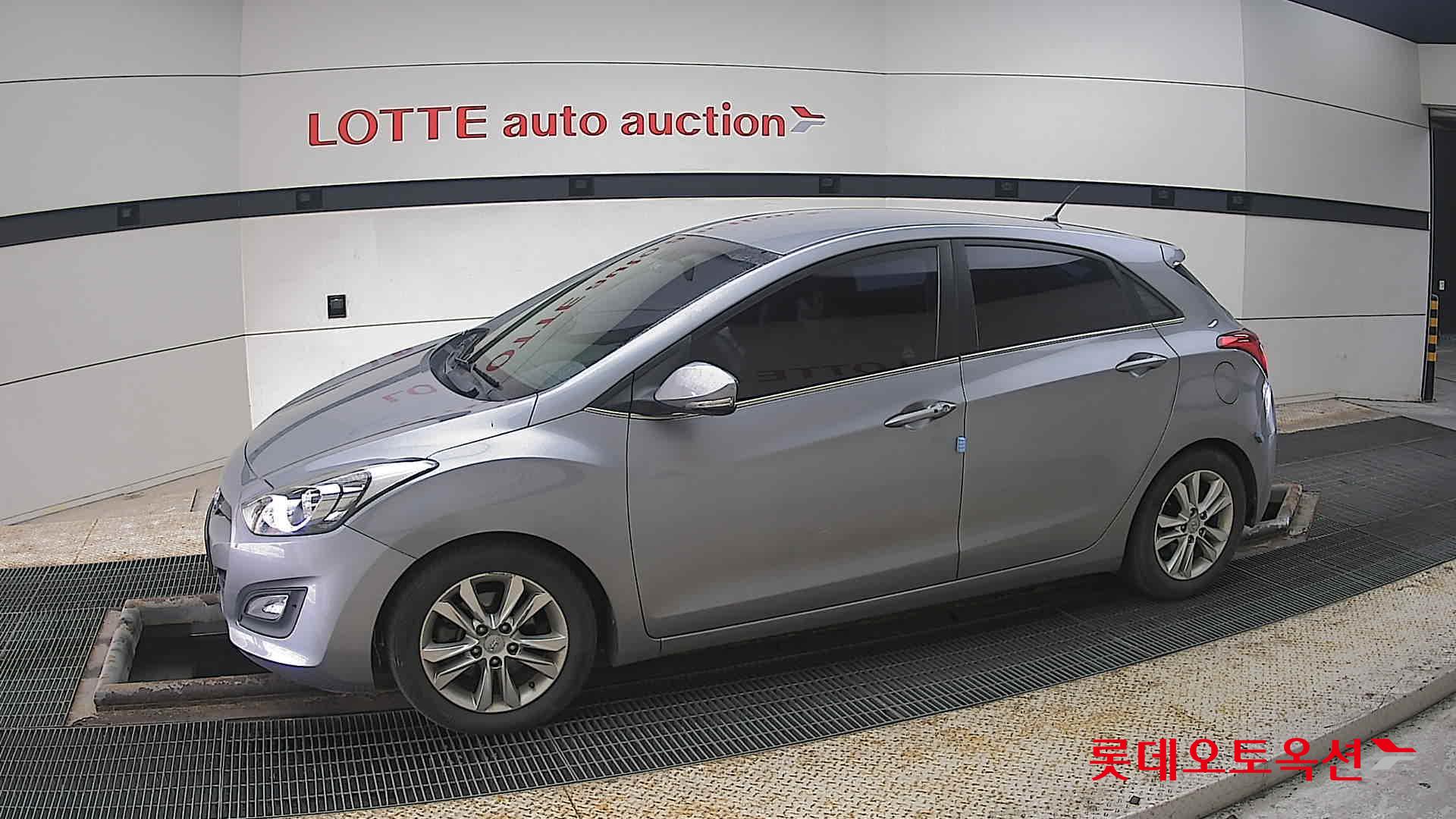 Hyundai i30 2012 - Image 12