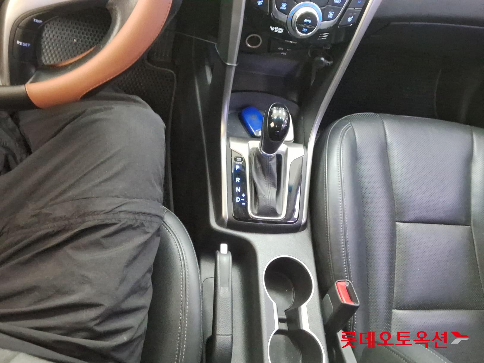 Hyundai i30 2012 - Image 32