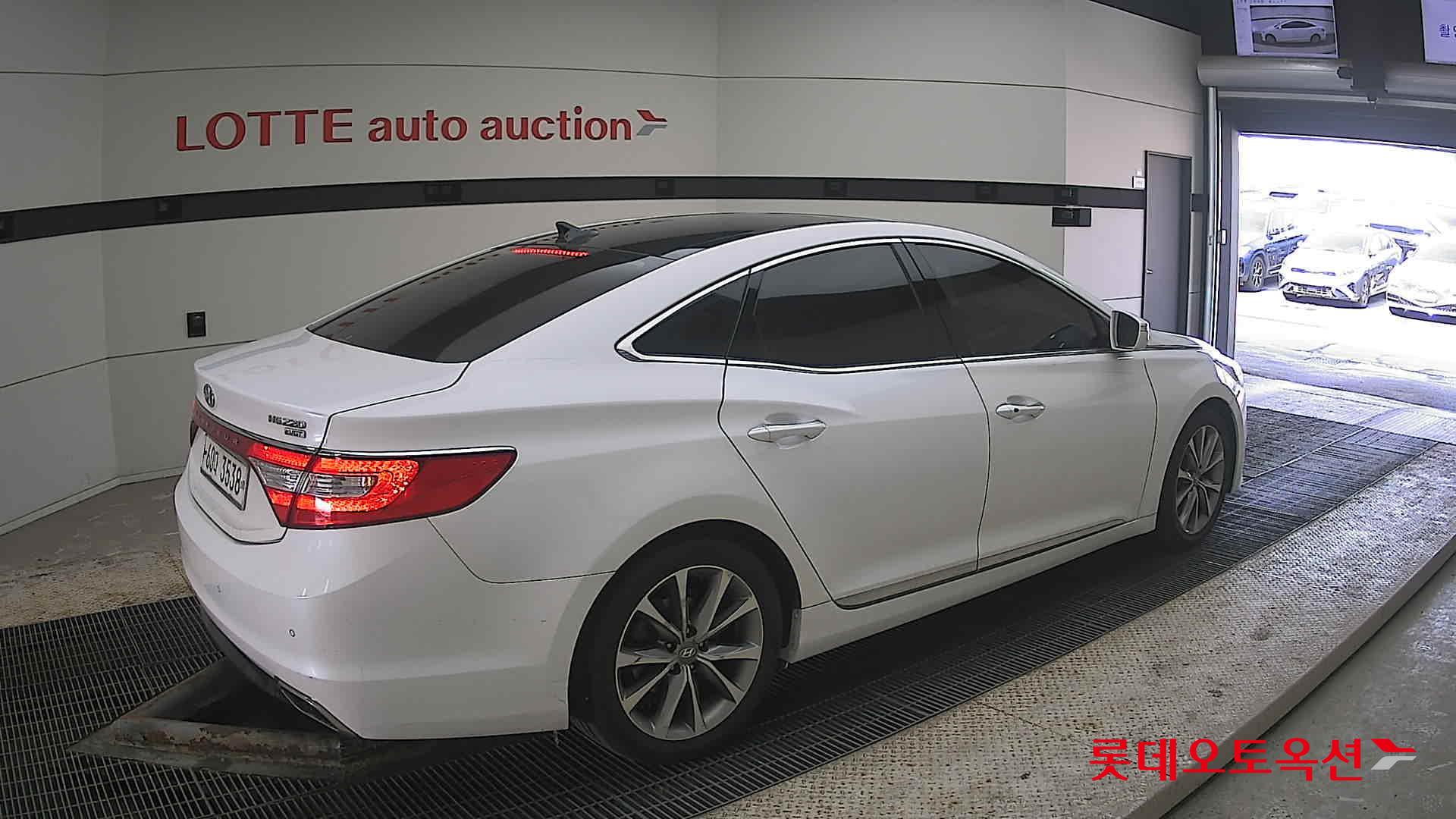 هيونداي جرانجر 2015 - صورة 19