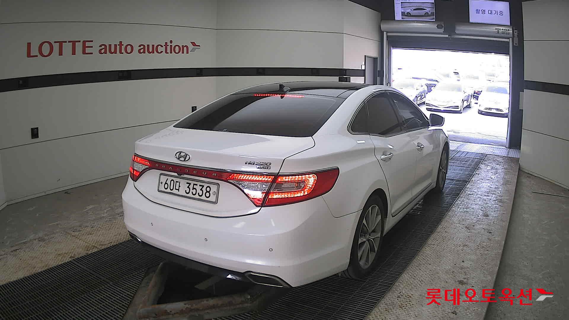 هيونداي جرانجر 2015 - صورة 18