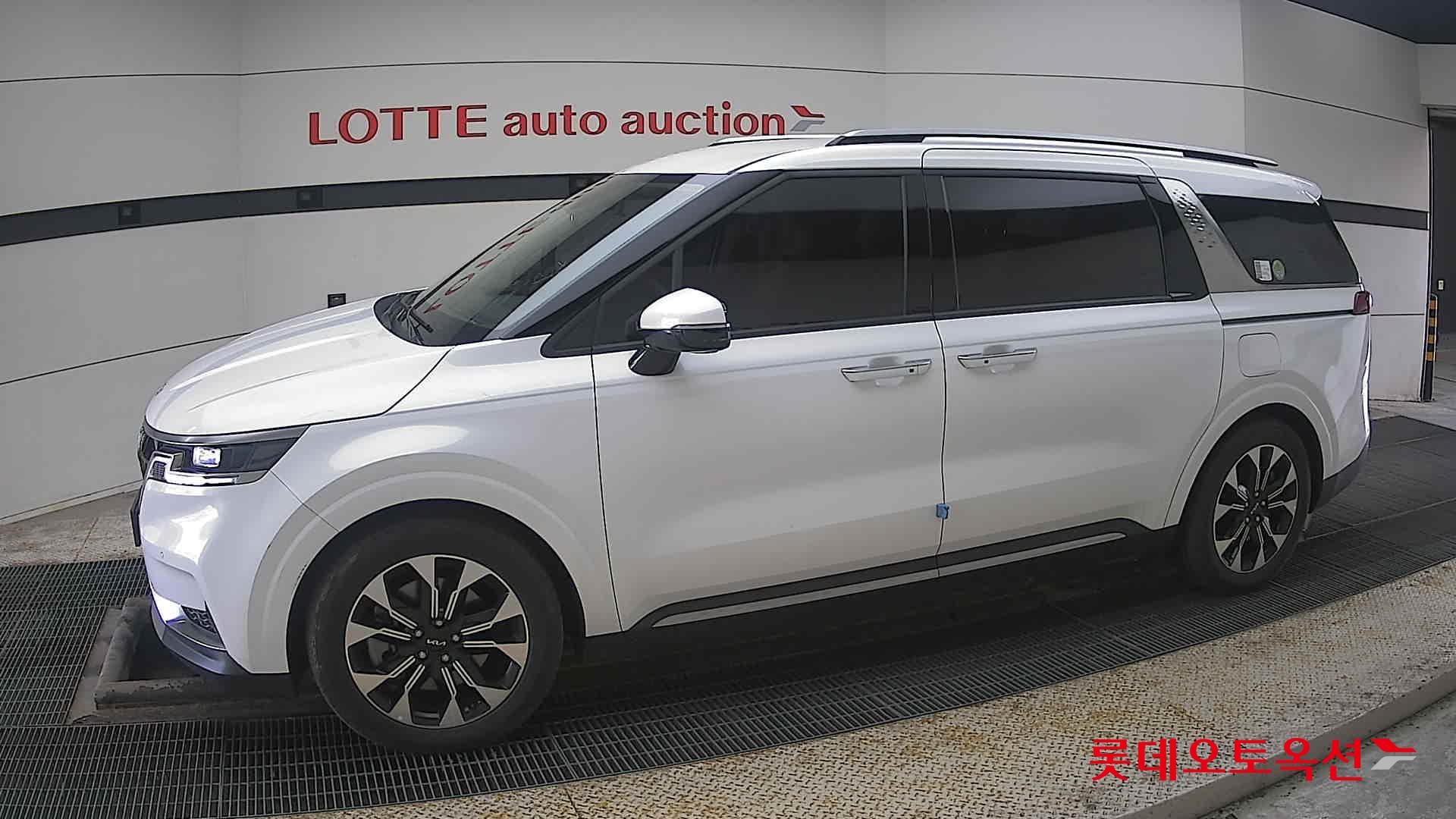 Kia Carnival Limousine id 3822978 из Кореи 12