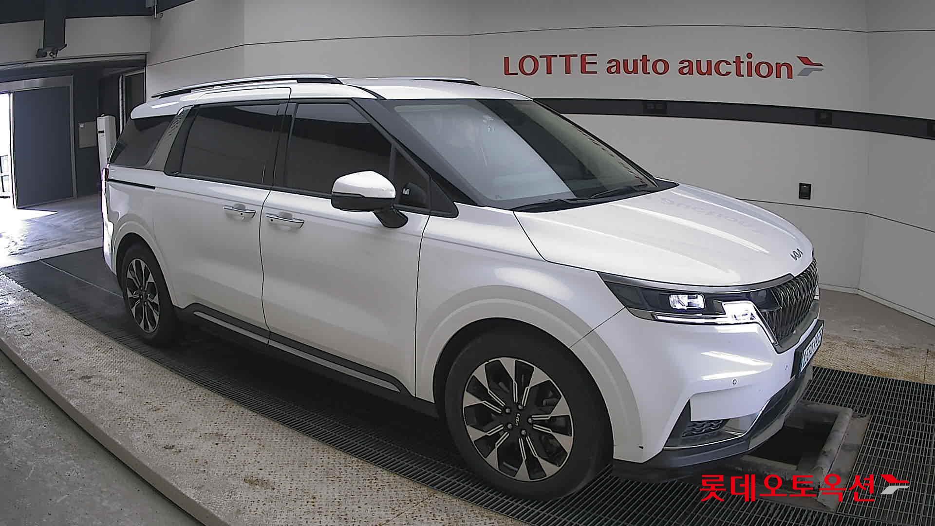 Kia Carnival Limousine id 3822978 из Кореи 16