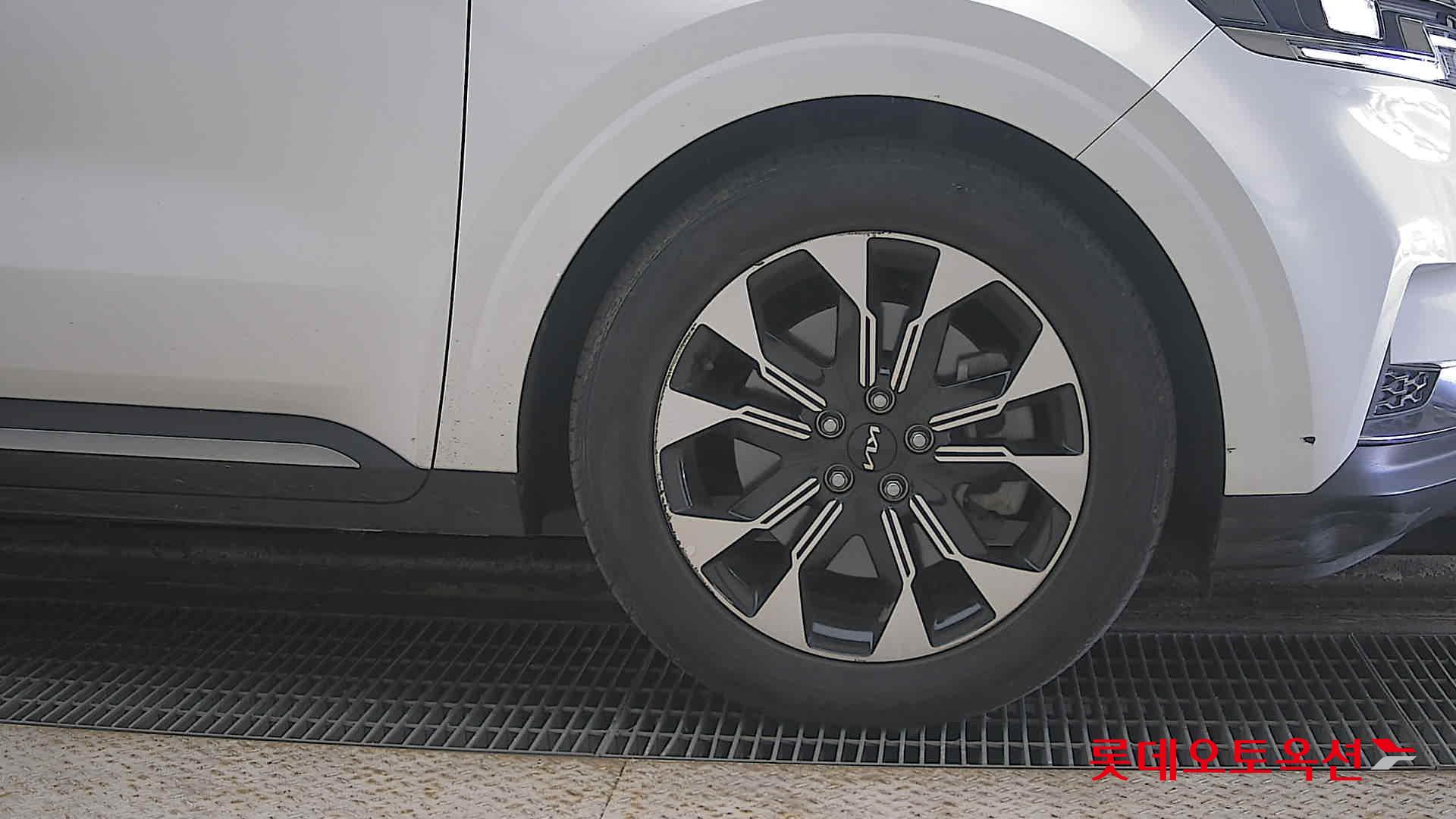 Kia Carnival Limousine id 3822978 из Кореи 23