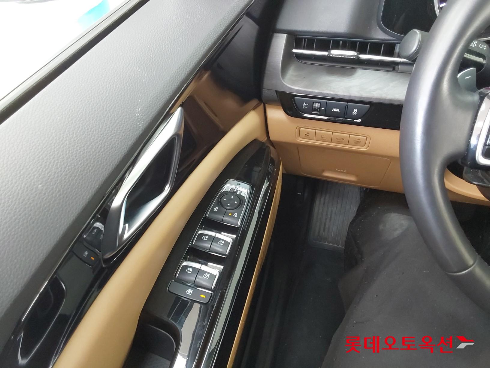 Kia Carnival Limousine id 3822978 из Кореи 28