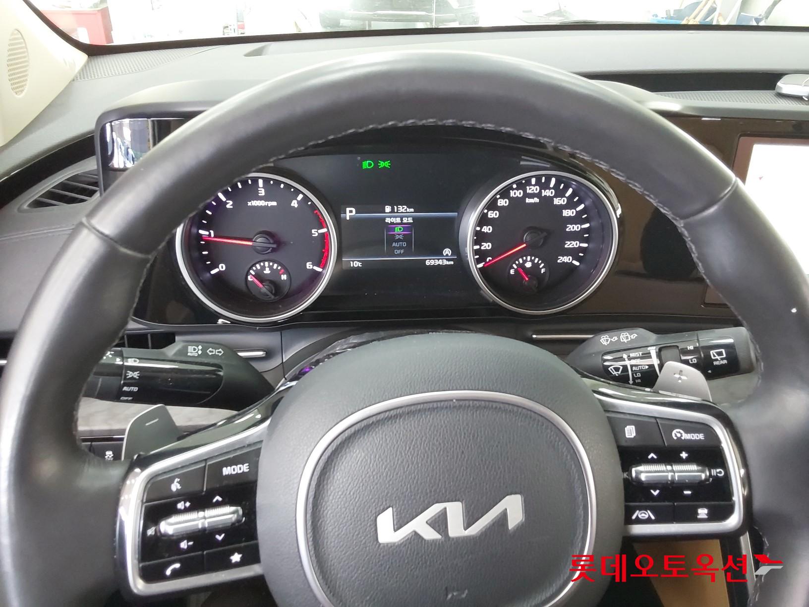 Kia Carnival Limousine id 3822978 из Кореи 29