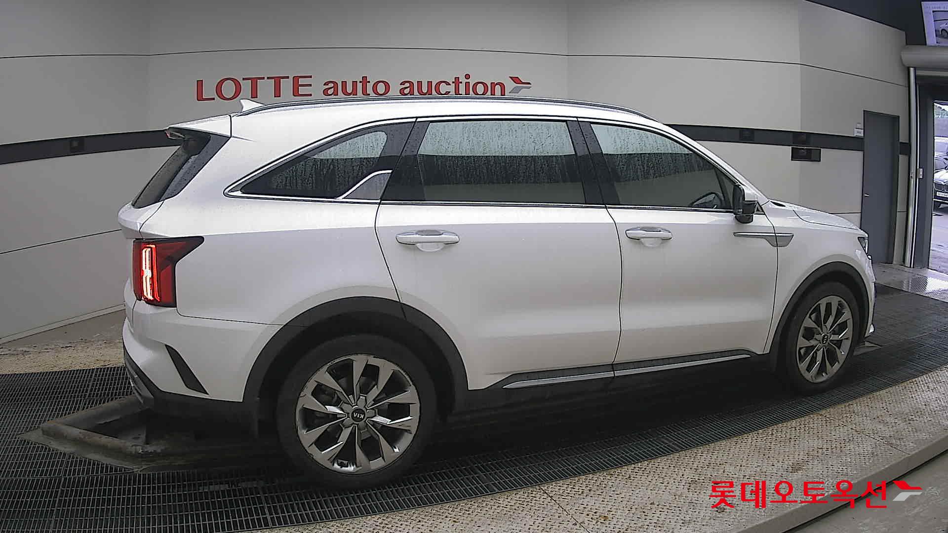 Kia Sorento id 3809941 из Кореи 18