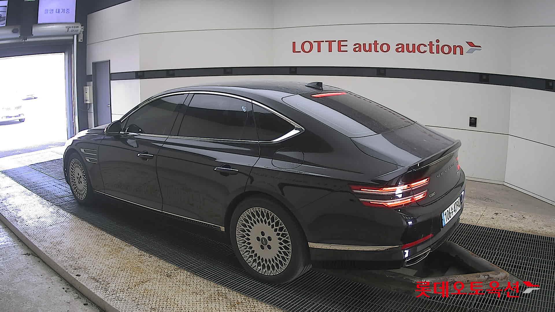 Genesis G80 2022 - Image 15