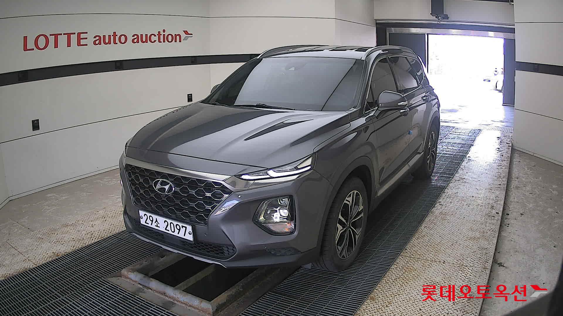 Hyundai Santa Fe 2019 Другое из Кореи