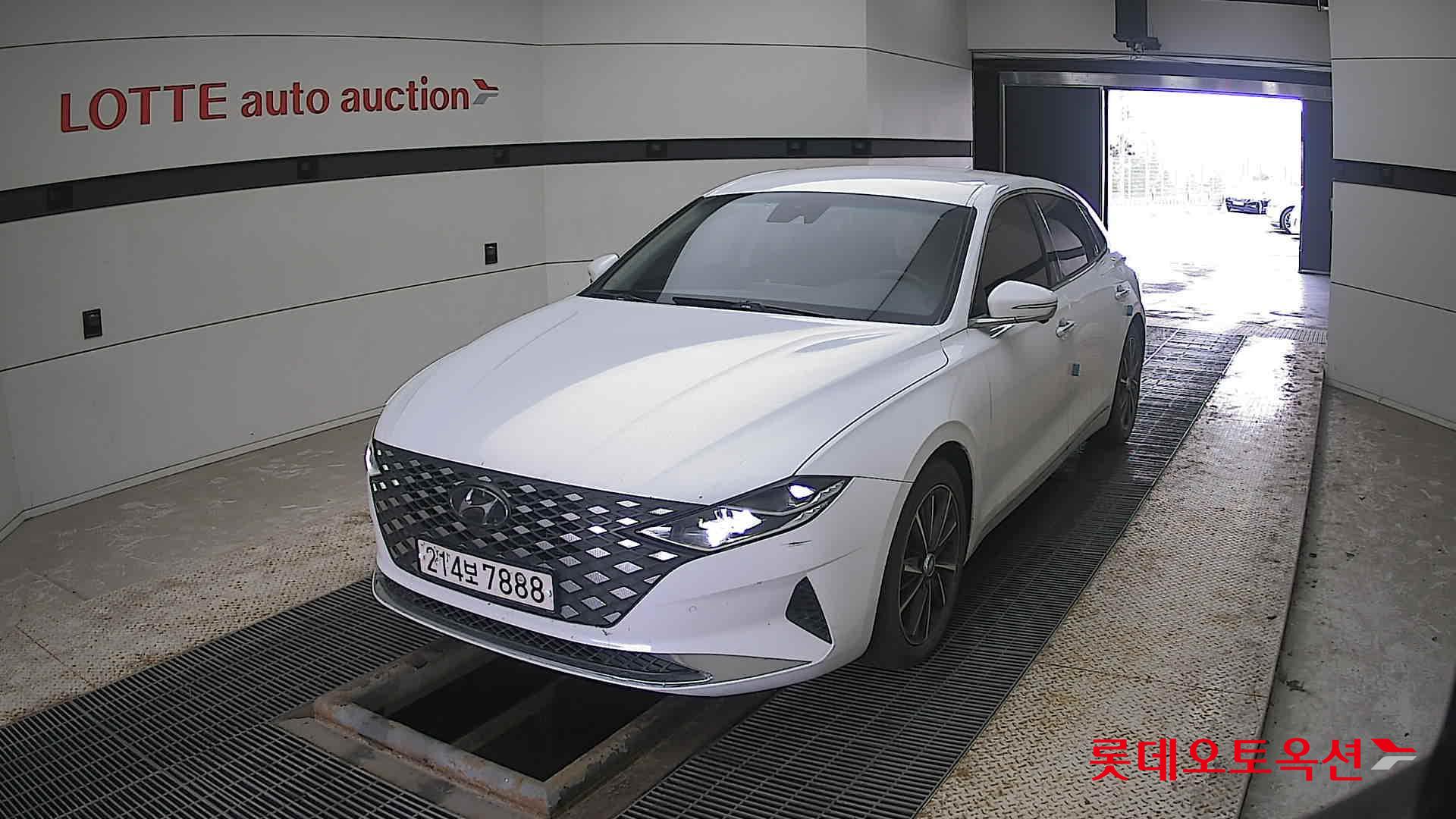 Hyundai Grandeur 2020 Белый из Кореи