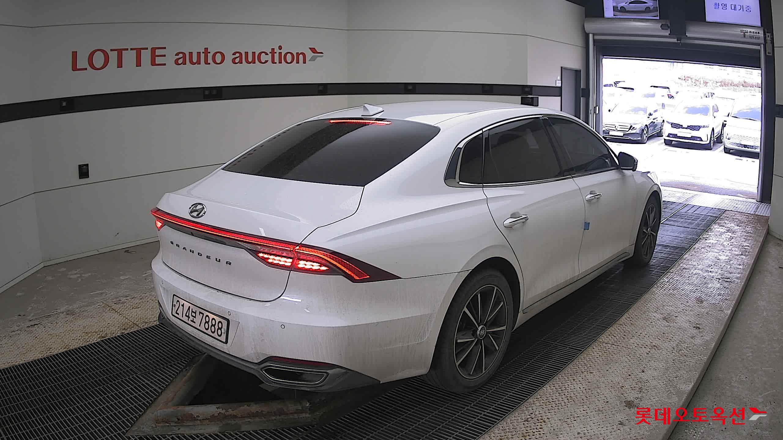 Hyundai Grandeur 2020 Белый из Кореи, фото 4